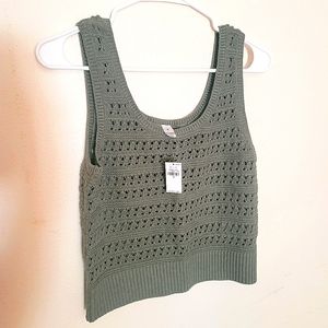 2 Old Navy crafted tanks